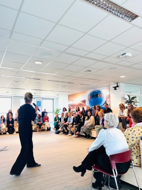 Kim Riedstra dagvoorzitter